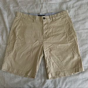 Like New Tommy Hilfiger Khaki Shorts
